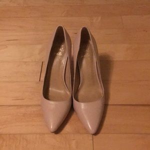 Never-worn, banana republic blush pink pumps 5 1/2